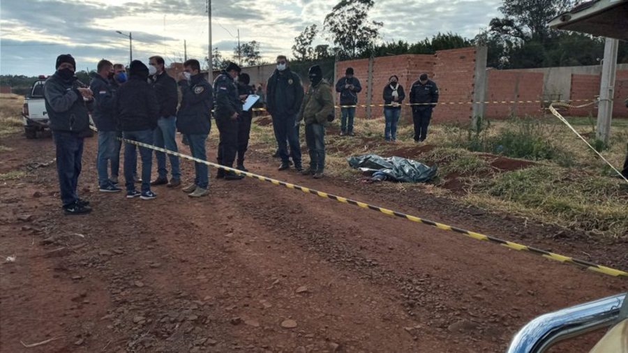 Center morto fronteira widelg