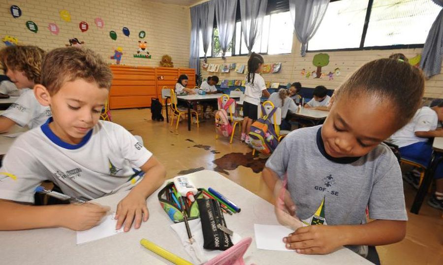 Center arquivo escola