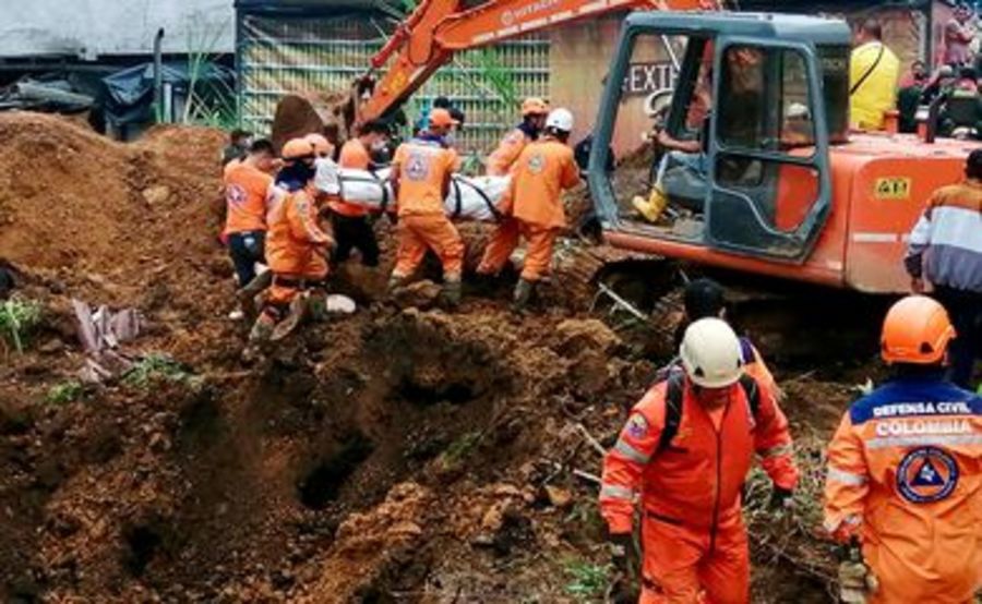 Center 2021 11 02t234814z 1087946691 rc2imq9rjlxd rtrmadp 3 colombia landslide