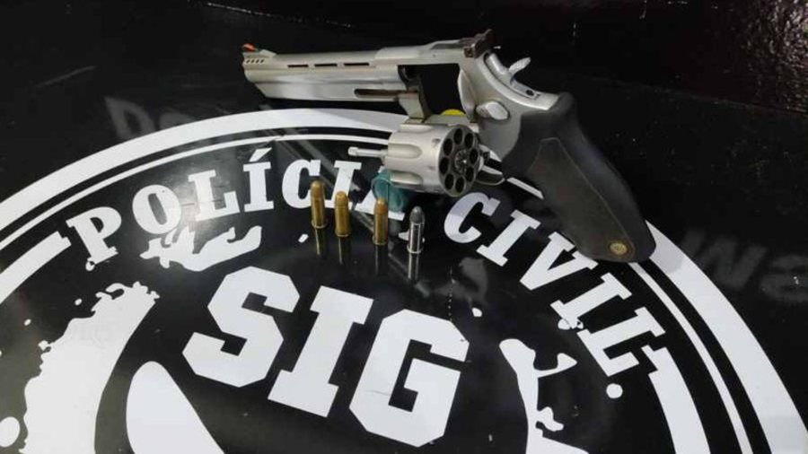 Center preso homicidio arma widelg