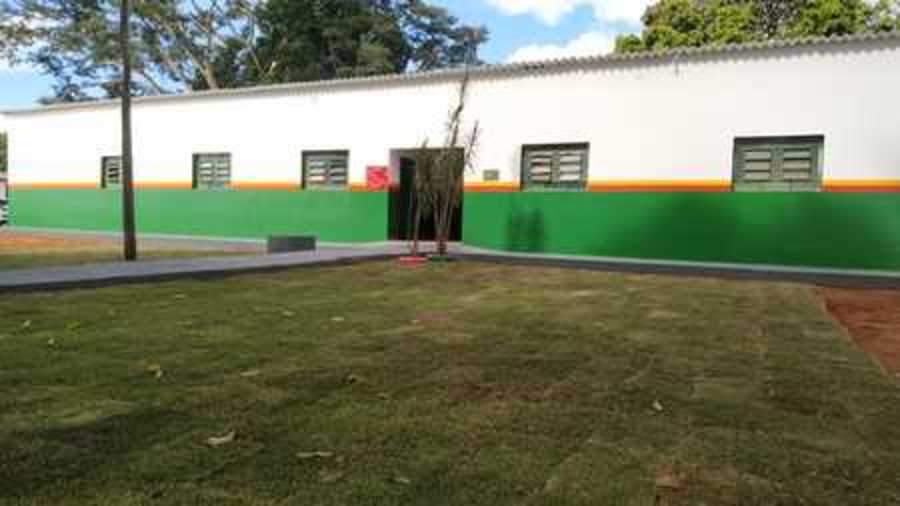 Center left or right whatsapp image 2021 03 02 at 17.31.41