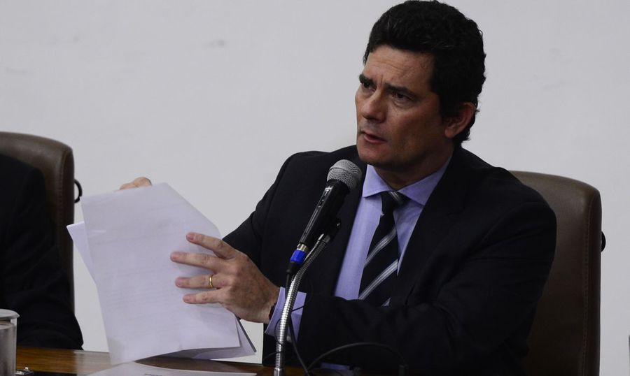 Center o ministro da justica e seguranca publica sergio moro fala a imprensa 0424202548