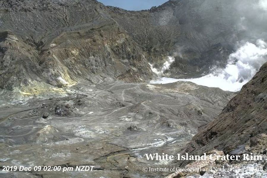 Center 2019 12 09t000000z 1747902903 rc2grd9f0tfi rtrmadp 3 newzealand volcano