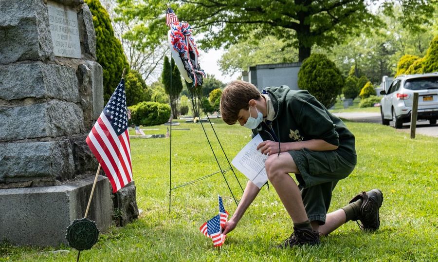 Center 2020 05 25t200446z 1384459228 rc2wvg9v8dpz rtrmadp 3 health coronavirus usa memorialday