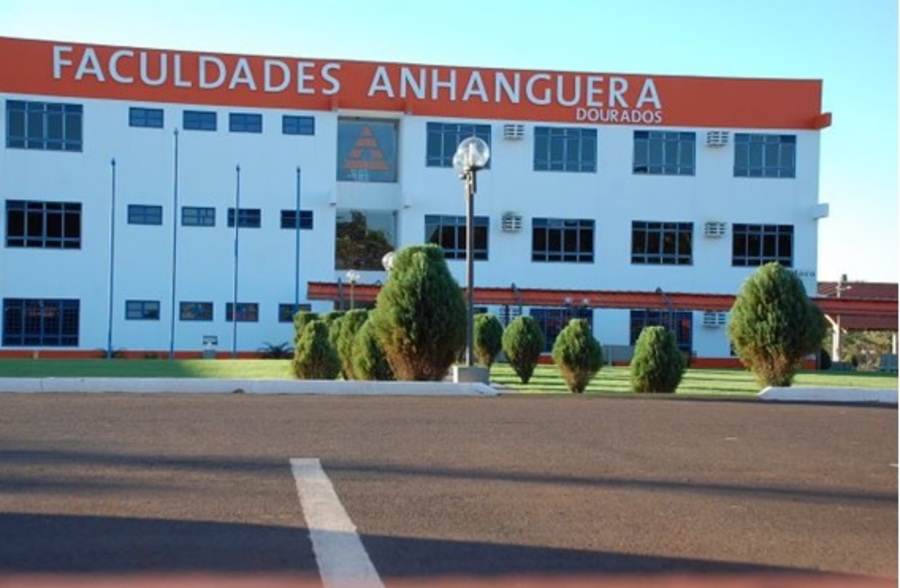 Center anhanguera capa