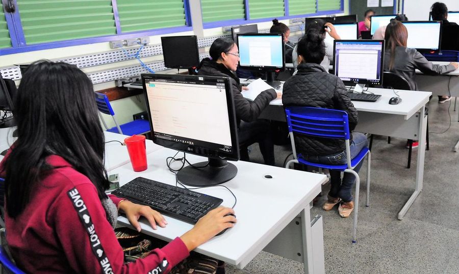 Center fe83928c 8100 4d11 a4aa 5608f8d38784