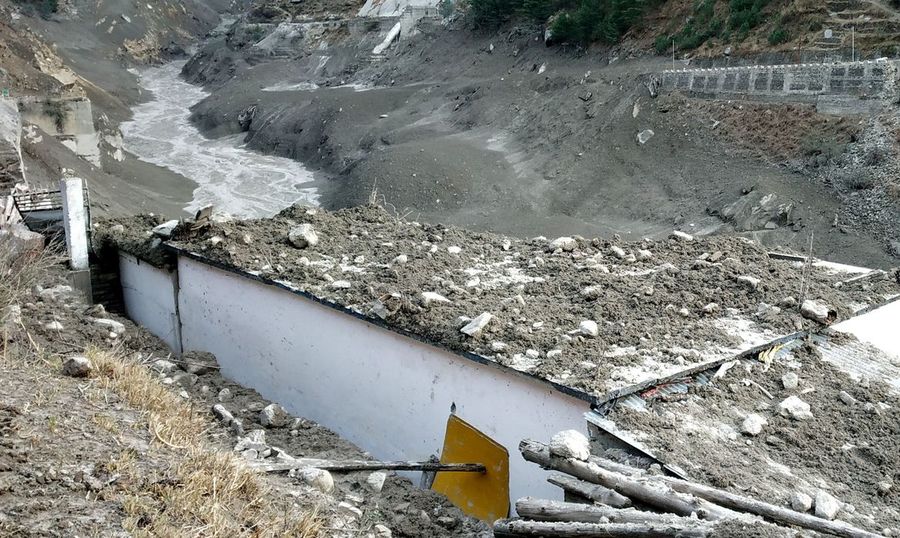 Center 2021 02 07t122505z 434666847 rc2onl98x7ue rtrmadp 3 india disaster