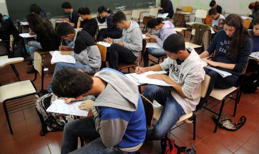Center estudantes simulado do enem brasilia 0707161048