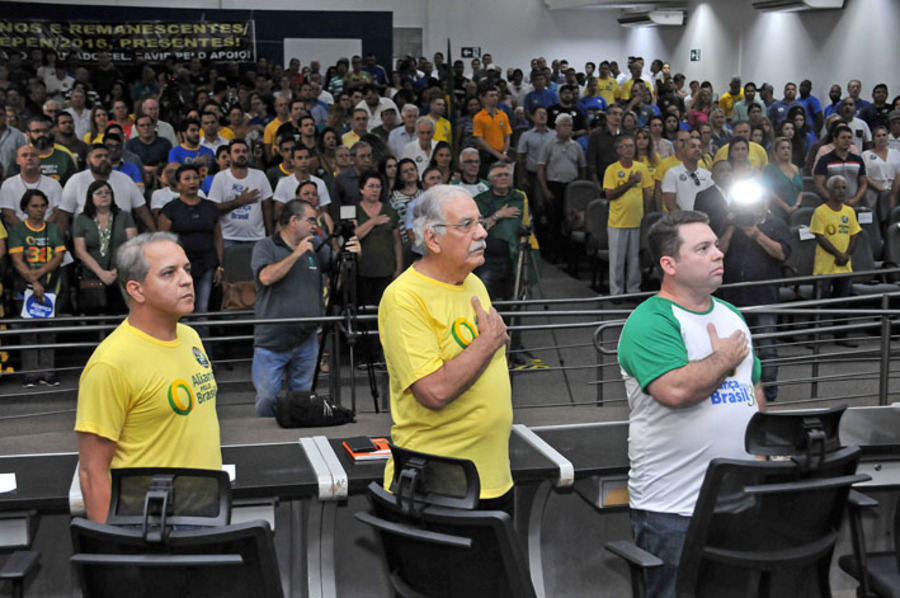 Center alianca pelo brasil valdenir rezende 1