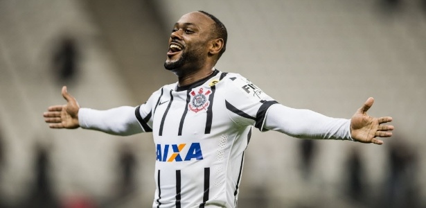 Vagner love comemora gol do corinthians contra a ponte preta 1435884933903 615x300