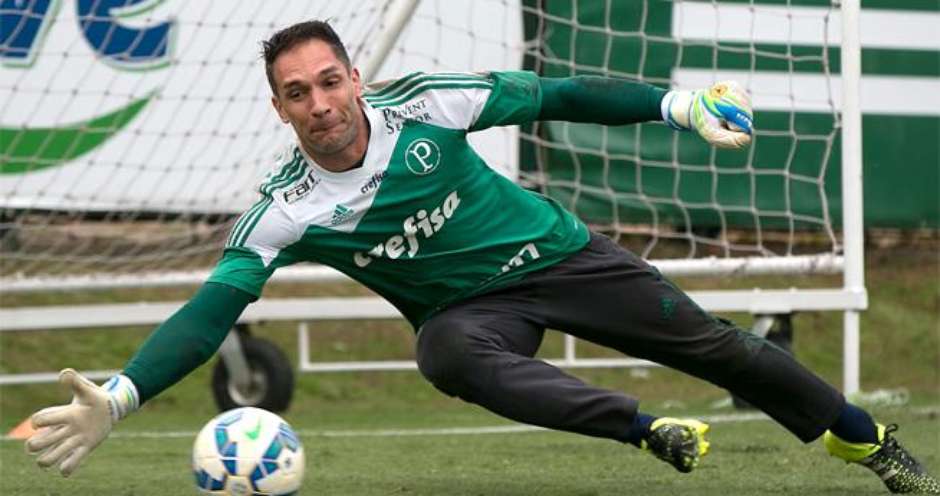 Fernando prass palmeiras daniel vorleyagiflancepresslanima2015081801701