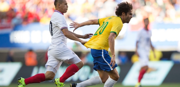 Kaka e marcado por jogadora da costa rica durante amistoso neste sabado 5 realizado nos estados unidos 1441490473421 615x300