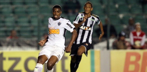 Jemerson faz jogada pelo atletico mg contra o figueirense 1408316156934 615x300