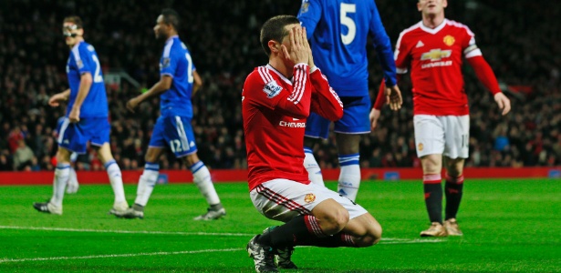 Ander herrera lamenta gol perdido no jogo entre manchester united e chelsea 1451330150012 615x300 1