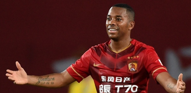 Robinho em acao pelo guangzhou evergrande 1440183612148 615x300