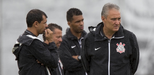 Tite observa treinamento da ultima terca feira preocupacao no corinthians 1452631054216 615x300