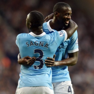 Yaya toure comemora gol do city pelo campeonato ingles 1439241337321 300x300