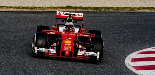 Kimi raikkonen testa ferrari com protecao para cabeca do piloto em barcelona 1457004045856 615x300