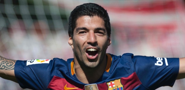 14mai2016 luis suarez comemora um de seus gols na partida entre barcela e granada pelo campeonato espanhol 1463241798446 615x300