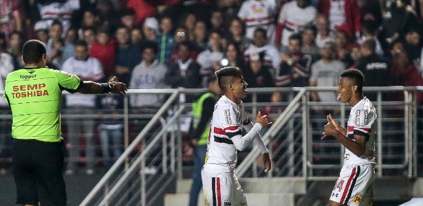 David neres comemora gol do sao paulo diante do corinthians 1478387914718 615x300