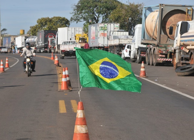 Greve caminhoneiros vr102