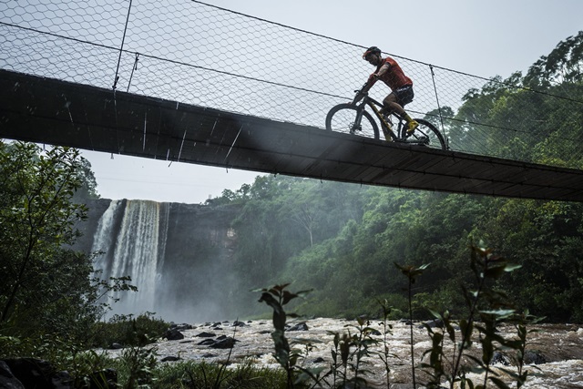 25 0718 0025 pedal no salto do sucuriu de alexandre cappi brasil ride1