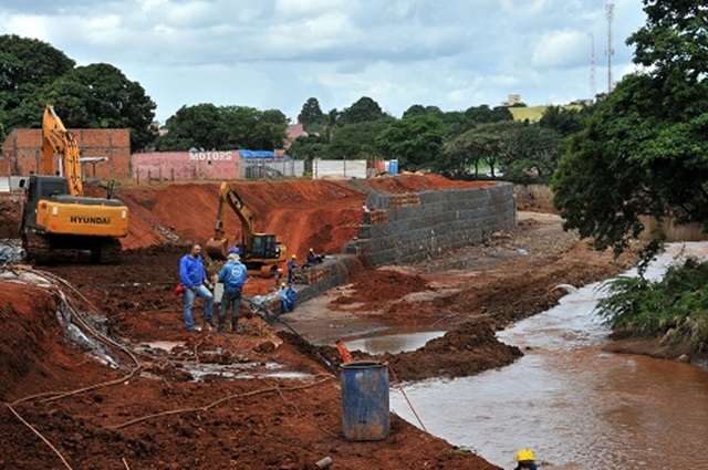 Obras rio anhanduizinho vr