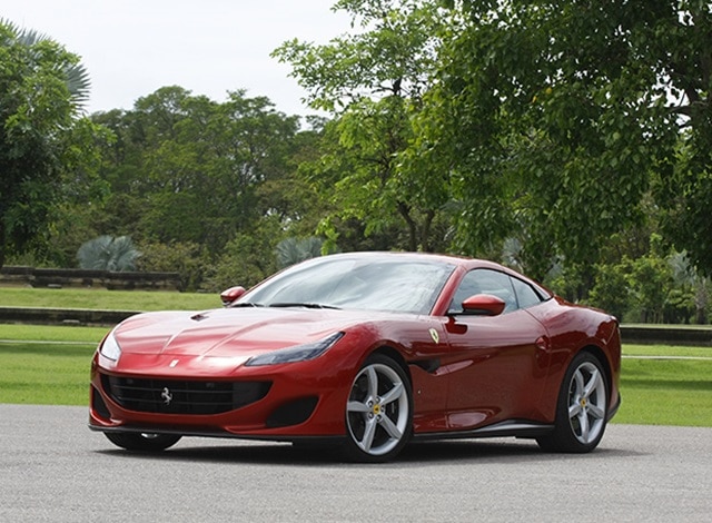 Veiculos ferrari portofino