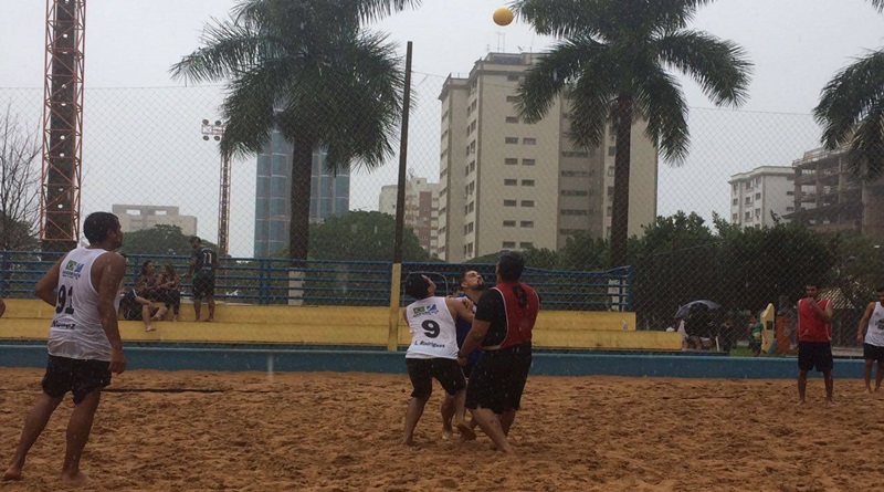 Esportes handebol areia 2